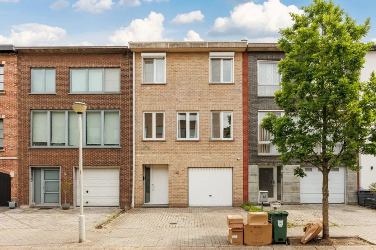 Huis te  koop in Aartselaar 2630 450000.00€ 3 slaapkamers 147.00m² - Zoekertje 793986