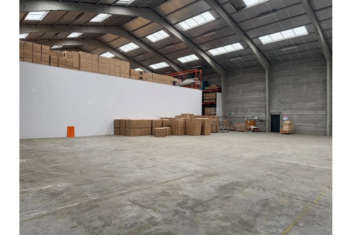 Handelszaak te  huur in Bornem 2880 2200.00€  slaapkamers 486.00m² - Zoekertje 797790