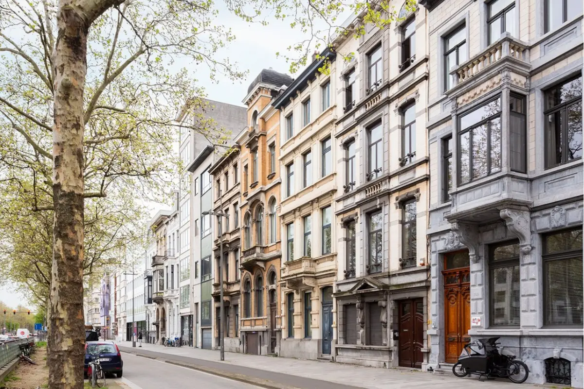 Huis te  koop in Antwerpen 2000 875000.00€ 6 slaapkamers 323.00m² - Zoekertje 798361