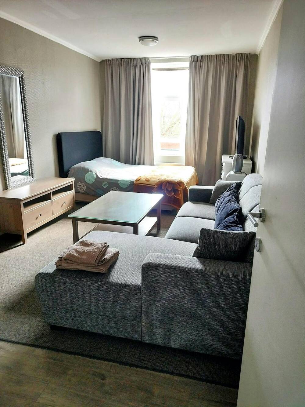 Appartement te  huur in Merksem 2170 1400.00€ 1 slaapkamers 55.00m² - Zoekertje 794787