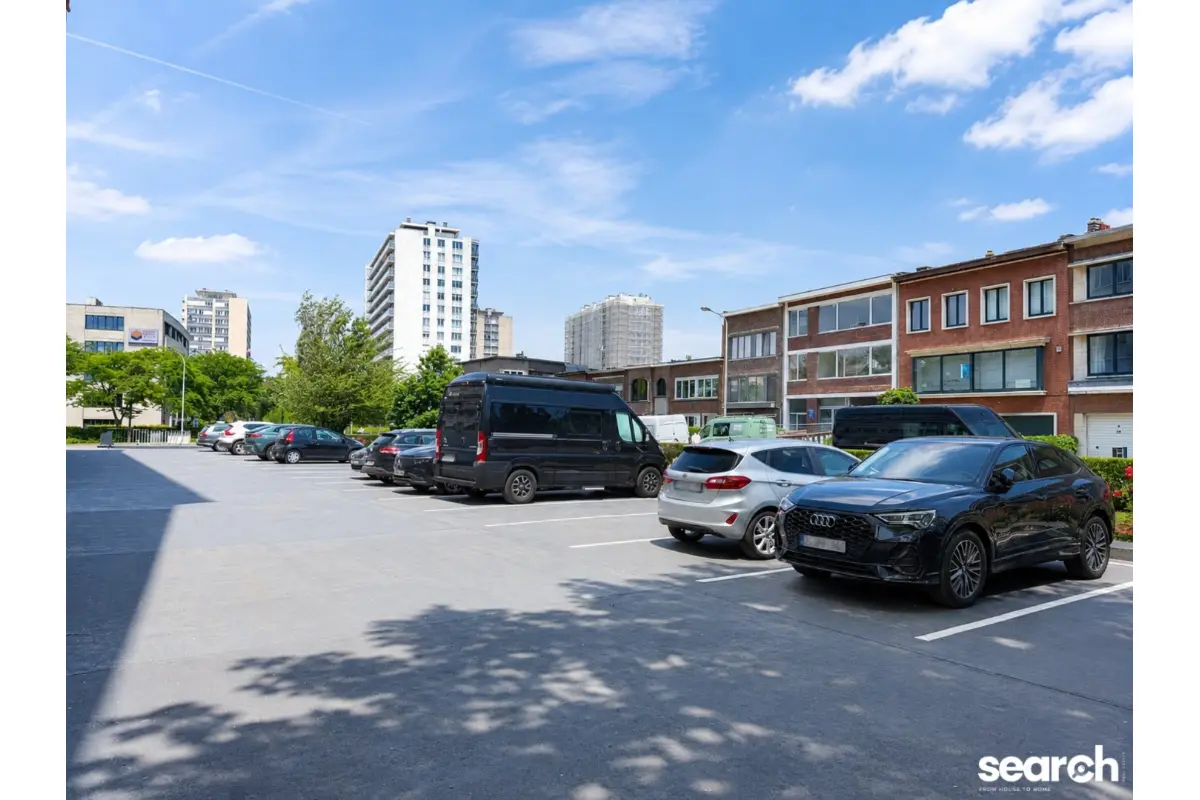 Parking & garage te  koop in Berchem 2600 129000.00€  slaapkamers m² - Zoekertje 804525