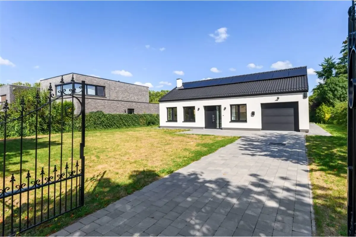 Villa te  koop in Wommelgem 2160 699500.00€ 4 slaapkamers 180.00m² - Zoekertje 809518