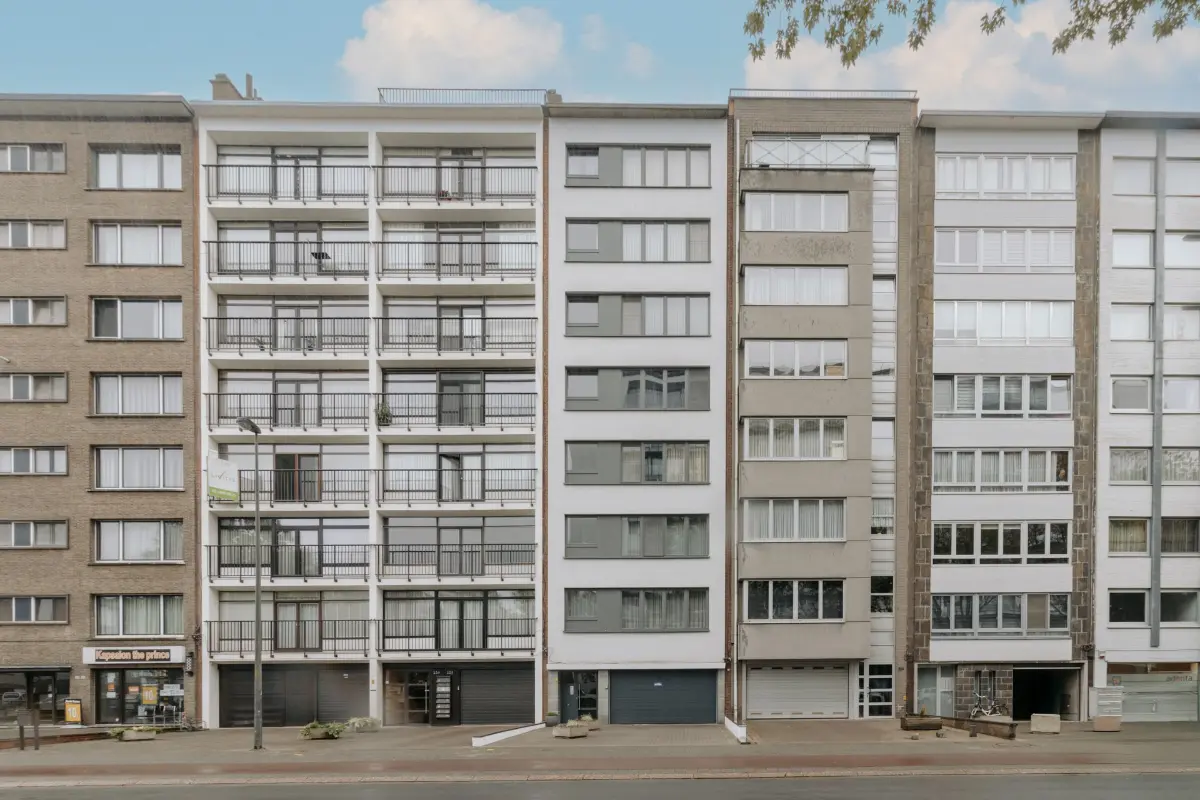 Appartement te  koop in Merksem 2170 220000.00€ 2 slaapkamers 90.00m² - Zoekertje 812630