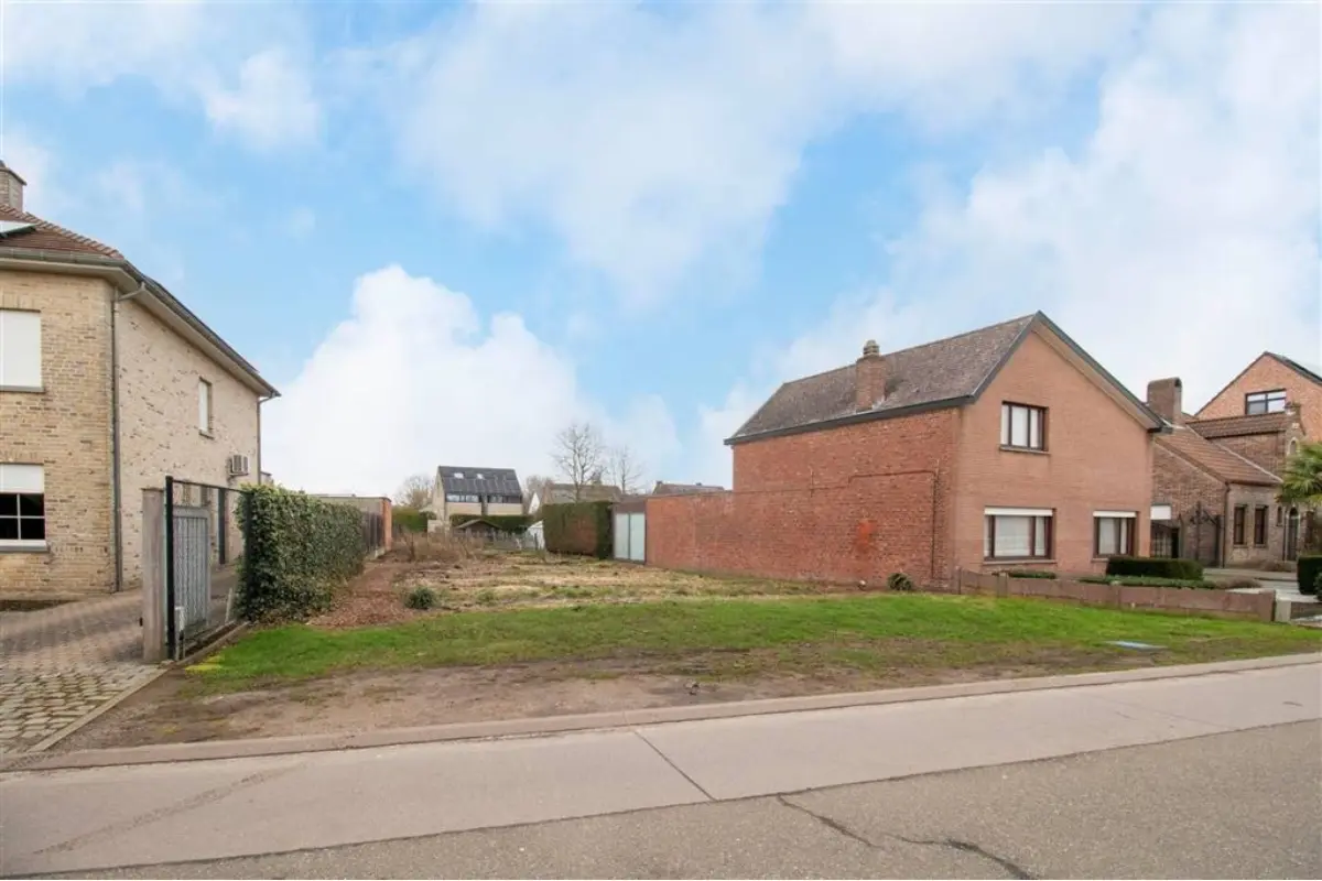 Grond te  koop in Heist-op-den-Berg 2220 165000.00€  slaapkamers m² - Zoekertje 813351