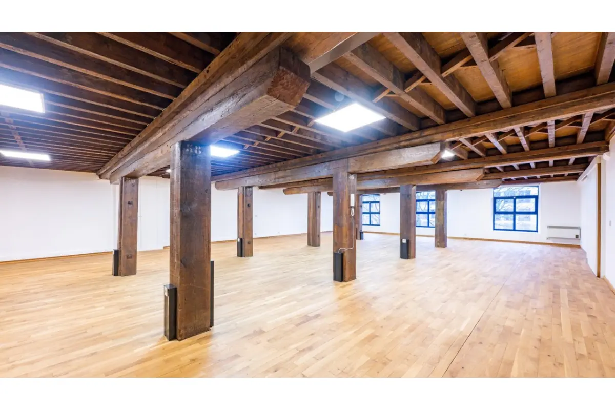 Handelszaak te  huur in Antwerpen 2000 1969.00€  slaapkamers 225.00m² - Zoekertje 814348