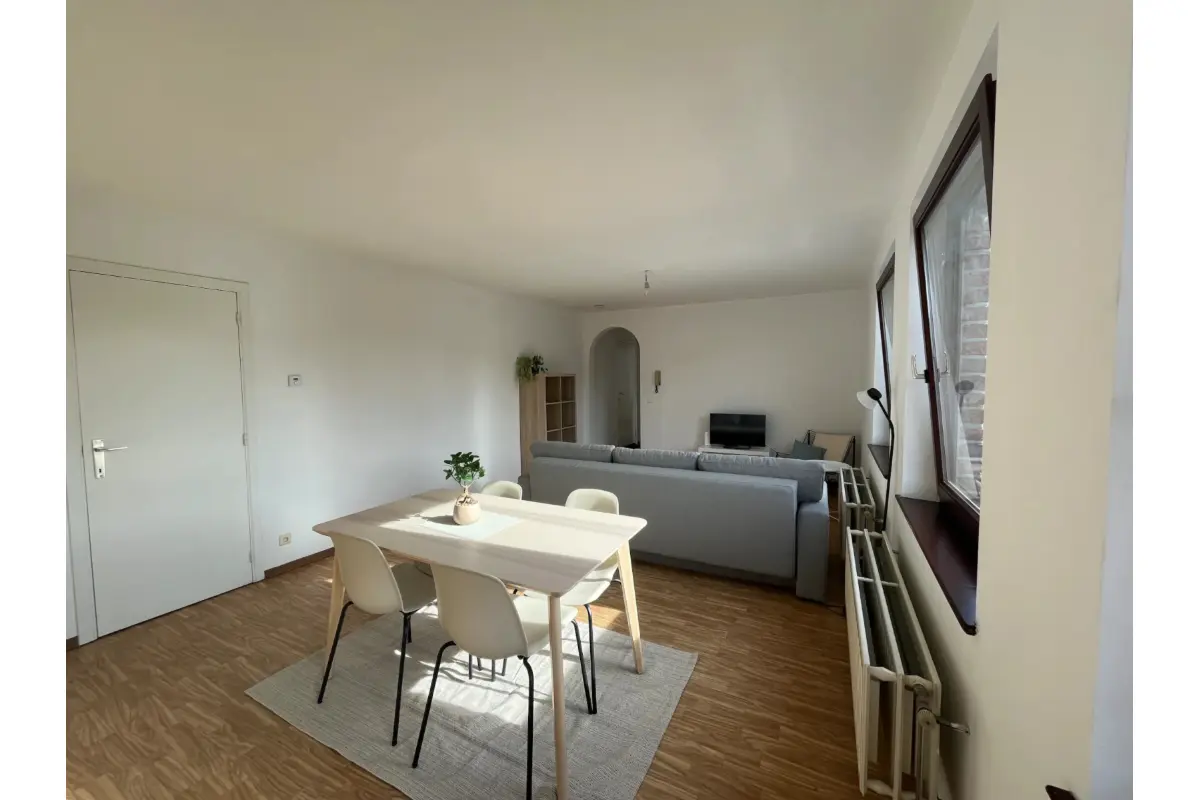 Appartement te  huur in Mol 2400 1550.00€  slaapkamers m² - Zoekertje 817783