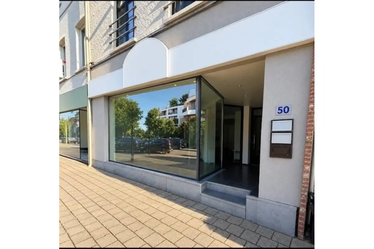 Handelszaak te  huur in Zoersel 2980 1650.00€  slaapkamers 122.00m² - Zoekertje 825205