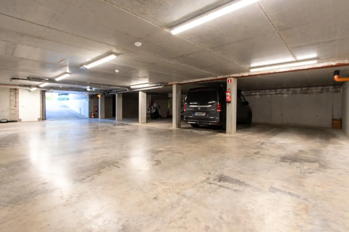 Parking te  koop in Wijnegem 2110 20000.00€  slaapkamers m² - Zoekertje 825640
