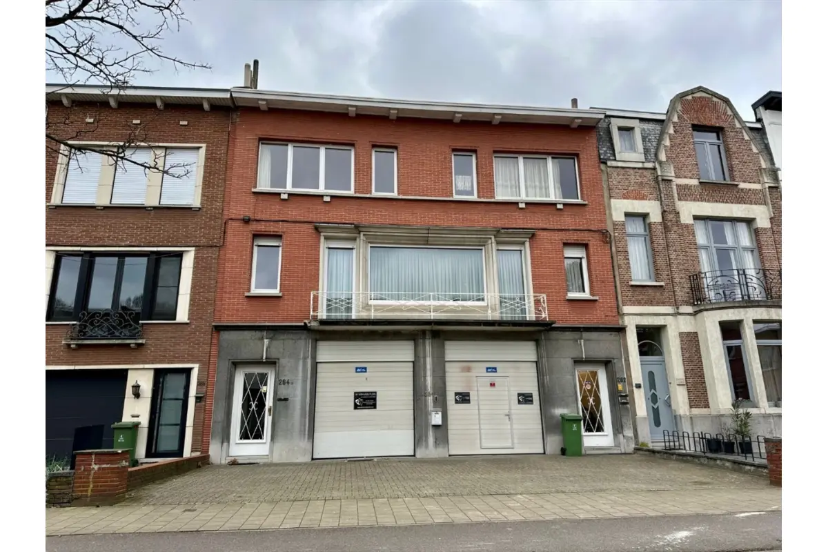 Appartement te  huur in Deurne 2100 850.00€ 2 slaapkamers 72.00m² - Zoekertje 827264
