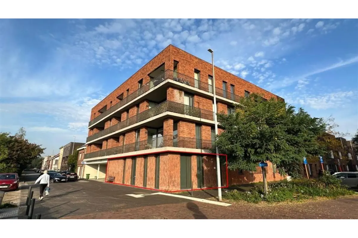 Handelszaak te  huur in Turnhout 2300 900.00€  slaapkamers 81.00m² - Zoekertje 827162