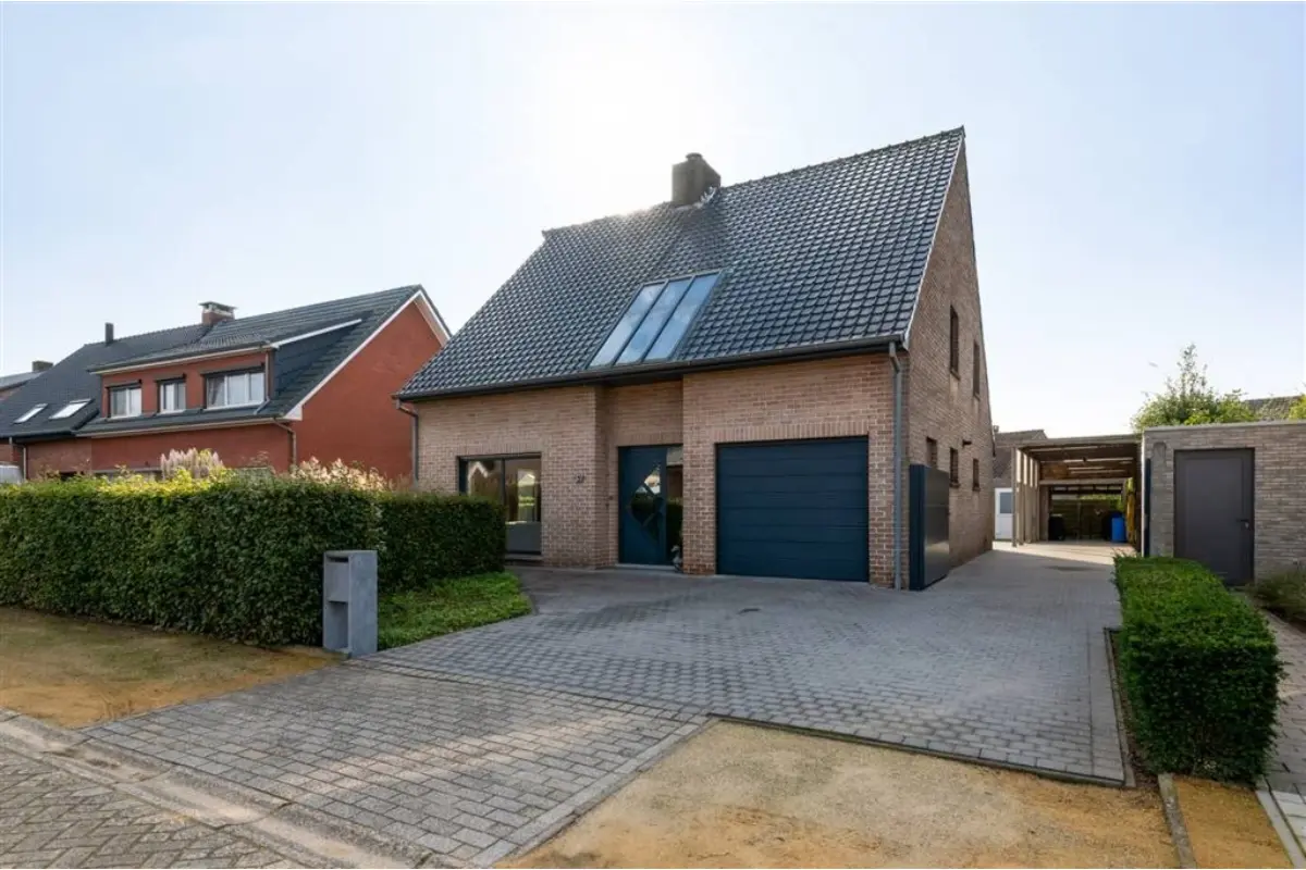 Huis te  koop in Oud-Turnhout 2360 425000.00€ 3 slaapkamers 222.00m² - Zoekertje 828780