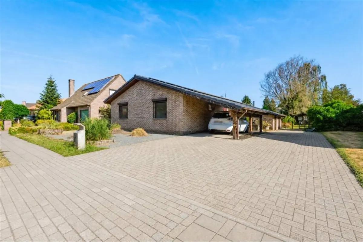 Huis te  koop in Lier 2500 475000.00€ 2 slaapkamers 148.00m² - Zoekertje 828729