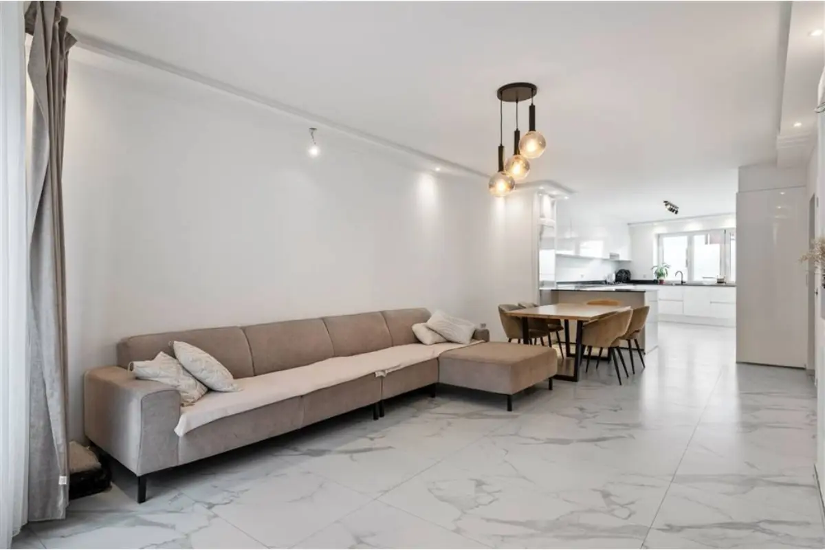Appartement te  koop in Merksem 2170 325000.00€ 3 slaapkamers 118.00m² - Zoekertje 828666