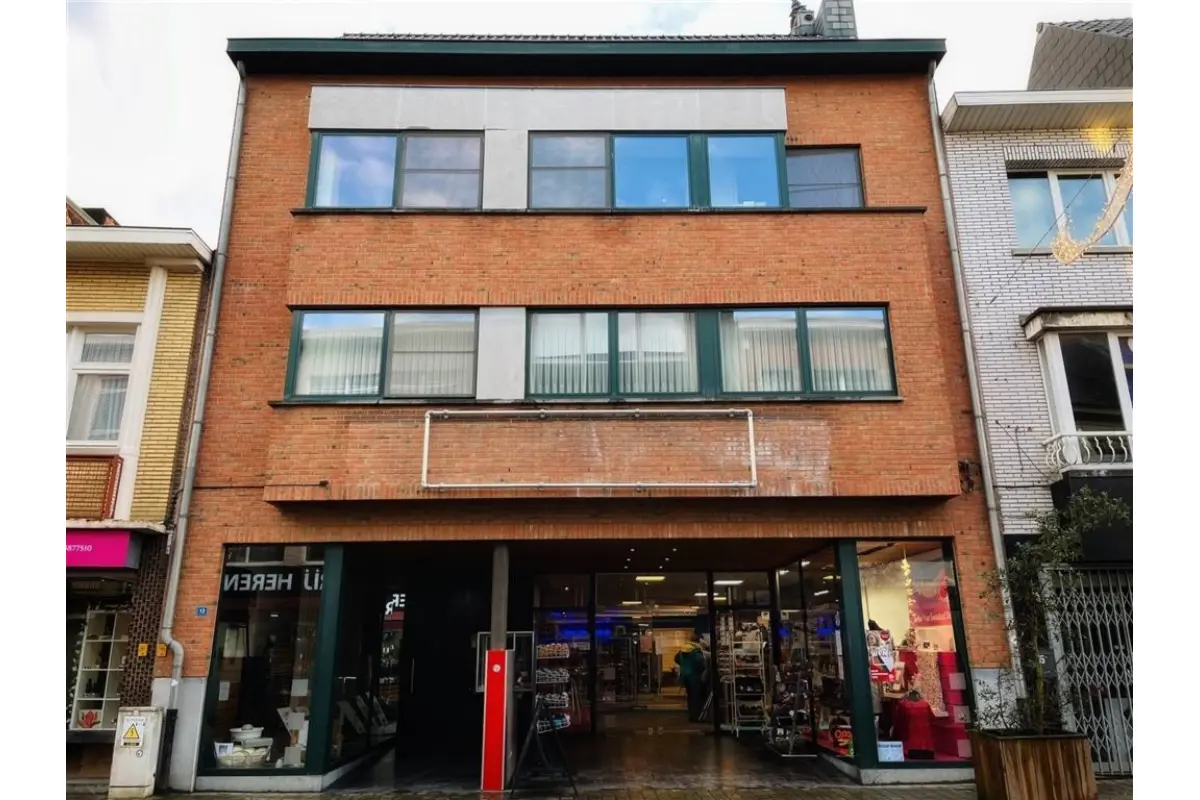 Appartement te  huur in Herentals 2200 1200.00€ 3 slaapkamers 151.00m² - Zoekertje 828798