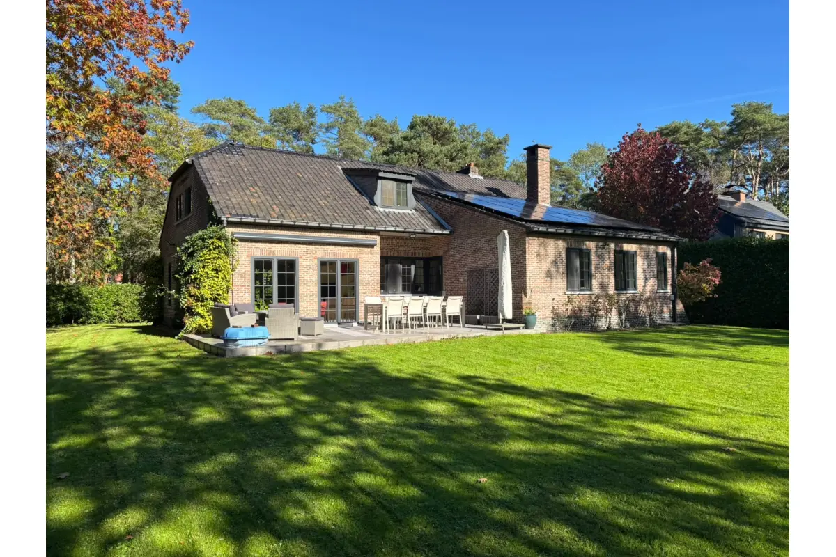 Villa te  koop in Schoten 2900 1149000.00€ 3 slaapkamers 300.00m² - Zoekertje 829260