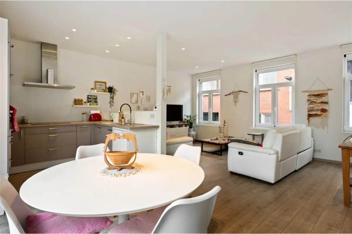 Huis te  koop in Lier 2500 335000.00€ 1 slaapkamers 127.00m² - Zoekertje 832705
