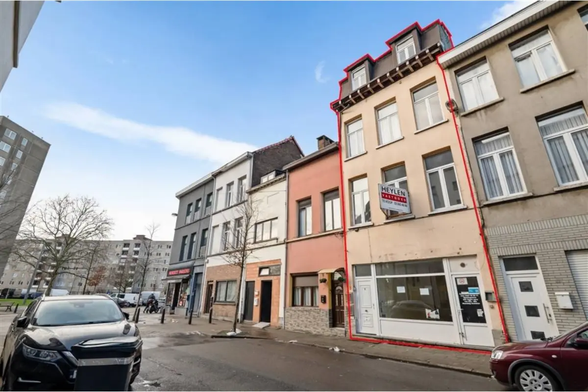 Huis te  koop in Antwerpen 2060 350000.00€ 4 slaapkamers 256.00m² - Zoekertje 832252